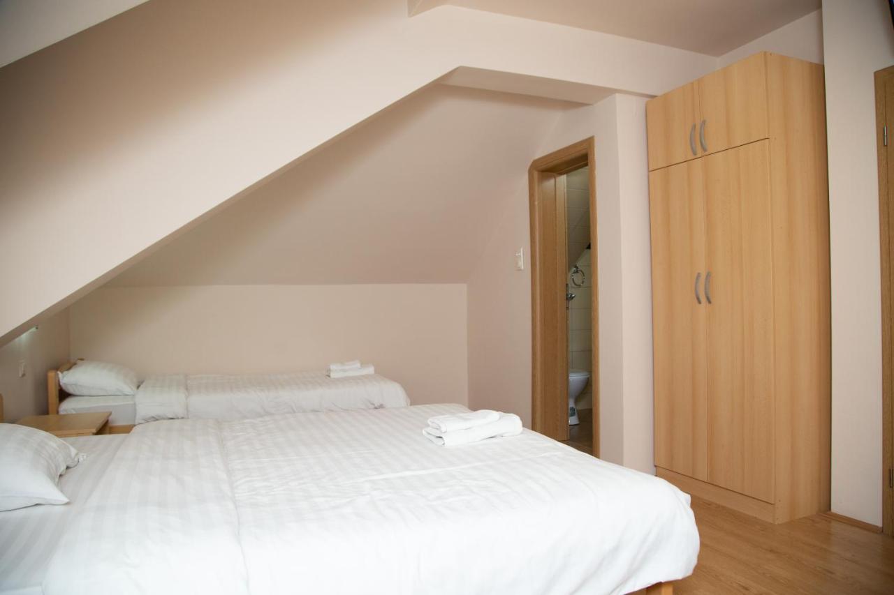 Motel Imperija Ub Dış mekan fotoğraf