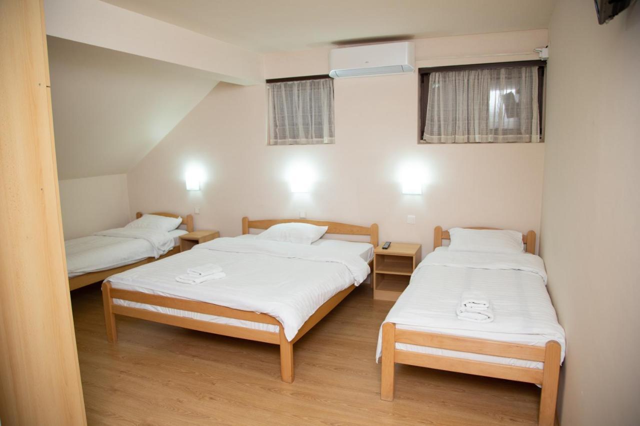 Motel Imperija Ub Dış mekan fotoğraf